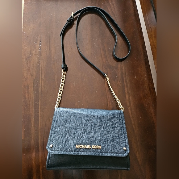 Michael Kors Mini Pebbled Leather Crossbody Bag! EUC! - Picture 7 of 11